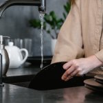 Tame the Steam: Everyday Habits for a Drier, Healthier Kitchen