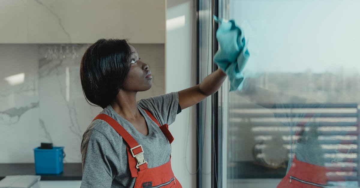 From Cloudy to Crystal: Easy Home Hacks for Streak-Free Glass