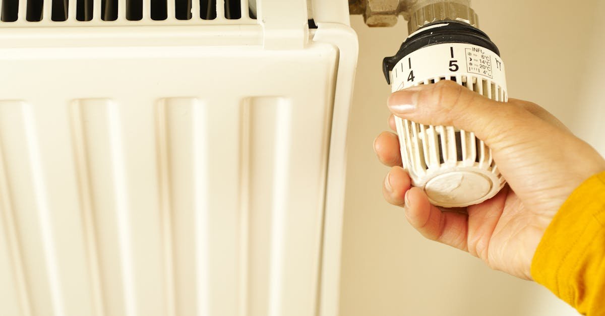 Set-and-Forget Vacation Mode: Keep Home Energy Use Low While You’re Away