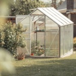 Sun‑Smart Growing: Build a Durable DIY Polycarbonate Greenhouse at Home