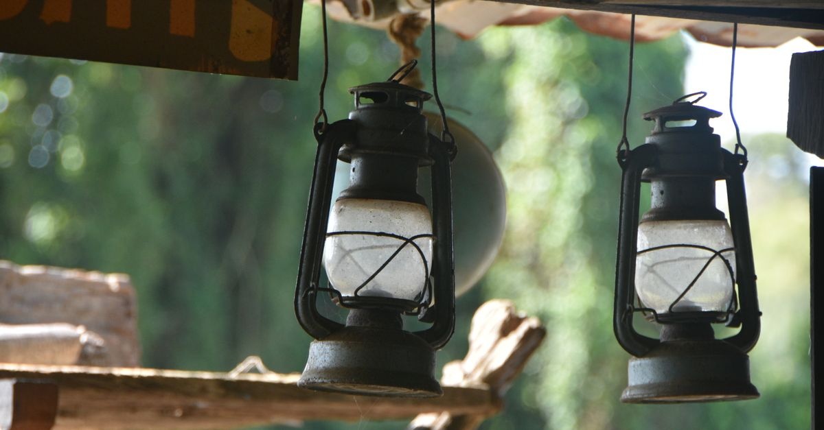 From Dusk to Glow: Brass Lighting Ideas to Enchant Your Rustic Garden Gazebo