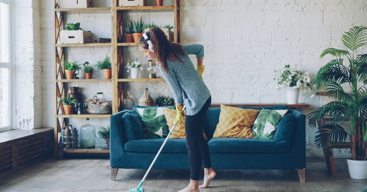 One Week to a Calm, Clutter-Free Living Room: A Simple Cleaning Plan You’ll Love